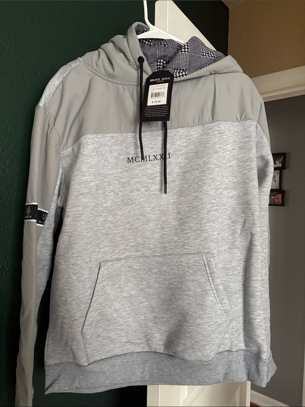 Brave Soul Men's  or Woman’s Light Gray Crewneck Hoodie with MCMLXXI Chest Print